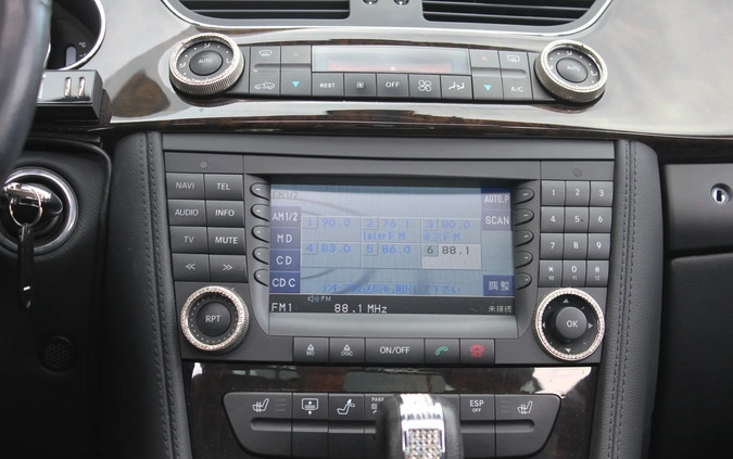Mercedes-Benz CLS cena 79900 przebieg: 47800, rok produkcji 2005 z Brusy małe 301